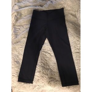 Lululemon Wunder Under Navy Crops - Navy Size 6